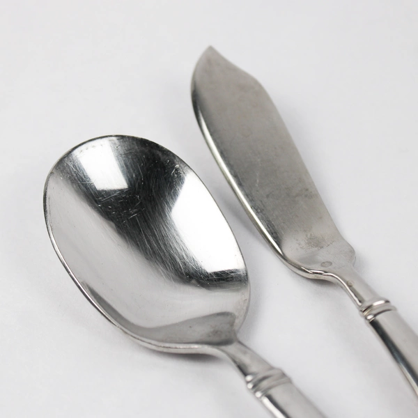 Lot Of 5 Reed & Barton Perspective Flatware 4 Sugar Spoons & 1 Butter Knife