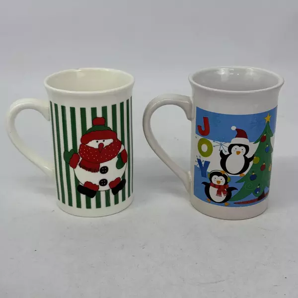 Lot of 4 Royal Norfolk Christmas Coffee Or Cocoa Mugs