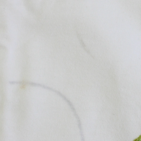 Uniqlo Women's Solid White with Stitched Floral Graphic Size XL Flawed