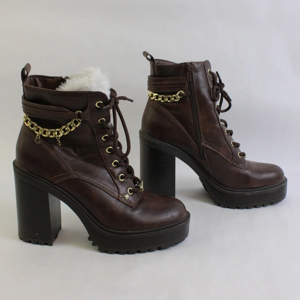 GBG Los Angeles High Heeled Boots Faux Fur Tongue Women's US Size 8.5M