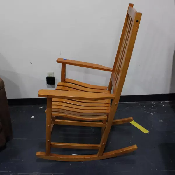 Wooden Rocking Chair with Removable Seat Comfortable Classic Design