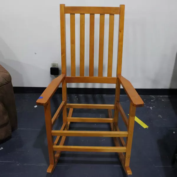 Wooden Rocking Chair with Removable Seat Comfortable Classic Design