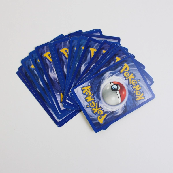 Lot of 21 Nintendo Stage 1 Pokemon Trading Cards