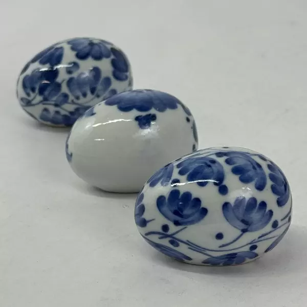 Lot of 10 Pier 1 Small White Ceramic Eggs With Blue Flowers
