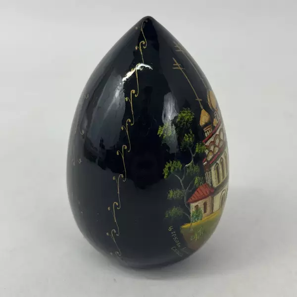 1992 Hand Painted 4 Inch Black Lacquer Souvenir Egg From Russia