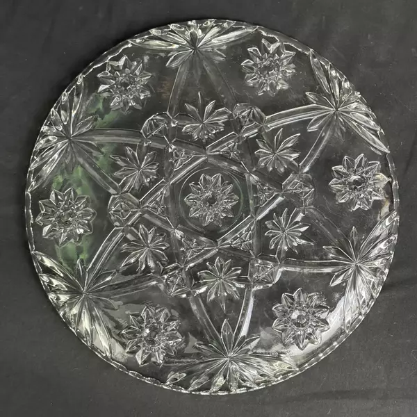 Vintage Anchor Hocking 13.5" Platter Star of David Early American Prescut