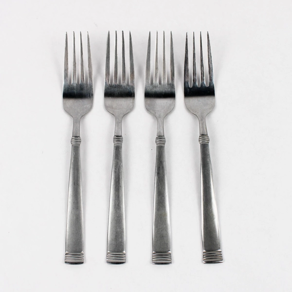 Lot of 4 International Palisades Stainless Steel 8 inch Dinner Forks 