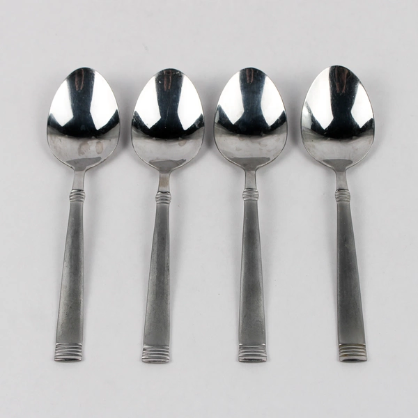 Lot of 4 International Palisades Stainless Steel 8 inch Soup Spoons