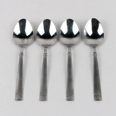 Lot of 4 International Palisades Stainless Steel 8 inch Soup Spoons