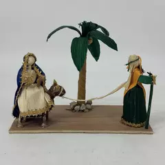 Artisan Corn Husk Diorama Mary Joseph Donkey Palm Tree Scene Lightweight