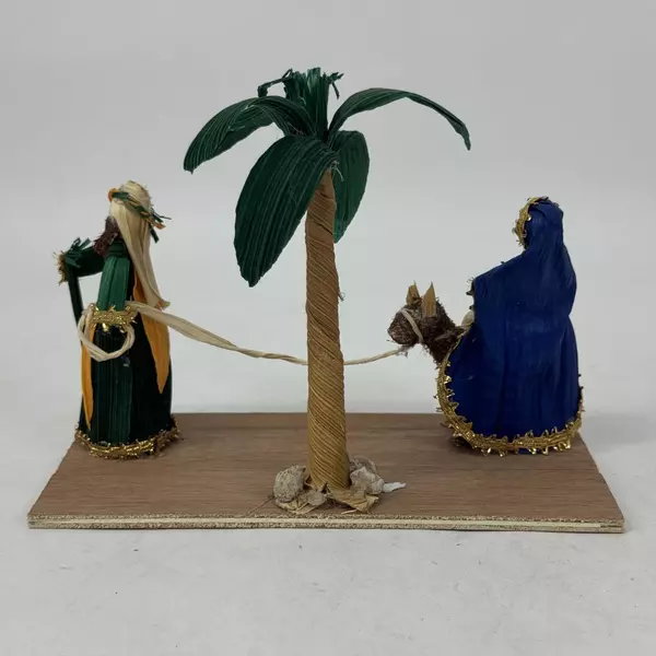 Artisan Corn Husk Diorama Mary Joseph Donkey Palm Tree Scene Lightweight