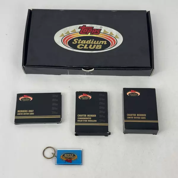1991 Topps Stadium Club Charter Member Set Nolan Ryan Medallion Keychain 70 Card