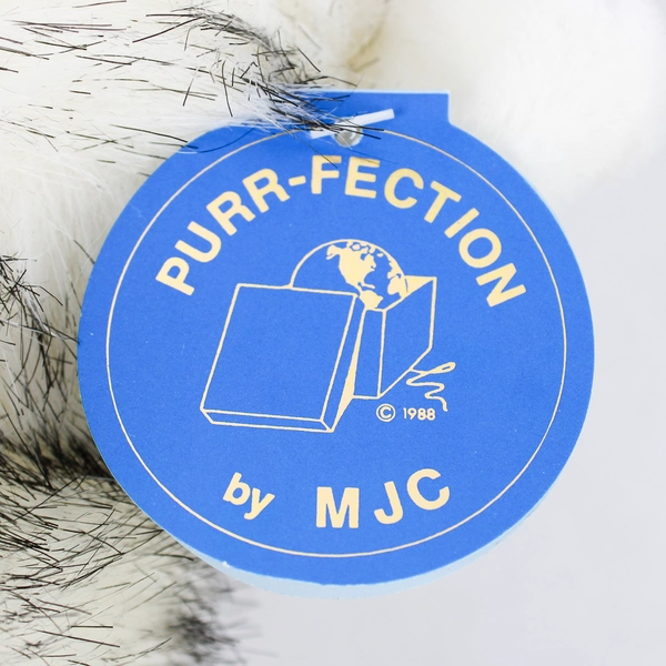 Purr-Fection By MJC Yukon Style #3126 Whit Dog/Wolf Stuffed Animal 1992