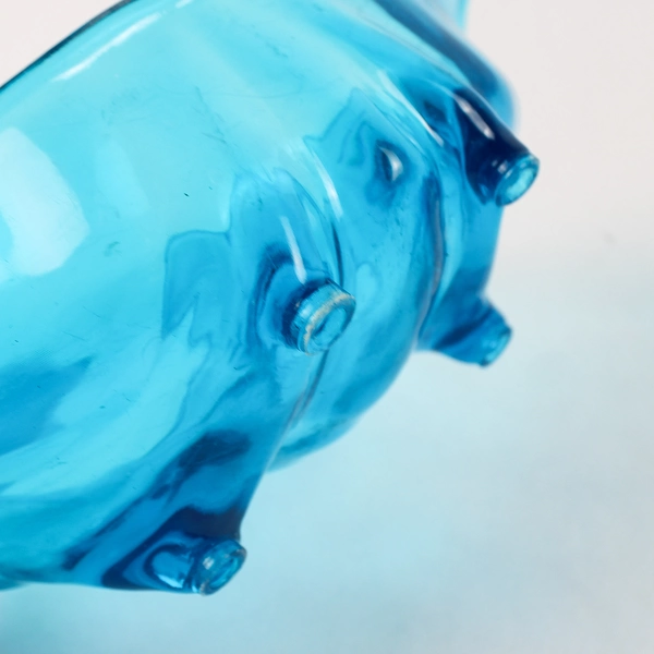 Lot Of 2 Unbranded Shell Seving/Decorative Blue Plastic Bowls 3.5" x 9" x 5.5"