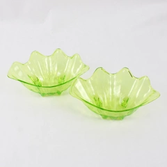 Lot Of 2 Unbranded Shell Serving/Decorative Green Plastic Bowls 3.5" x 9" x 5.5"