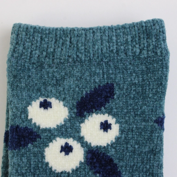 Daiso Women's Room Socks Blue/Green Berry Patern #0675 US Size 6-8