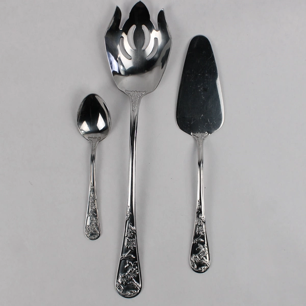 Lot Of 3 Reed & Barton Queen's Garden (Stainless) Flatware Assorted Serving