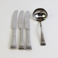 Lot of 4 Federal Platinum 18/10 Stainless Flatware by Lenox. Made in Vietnam.