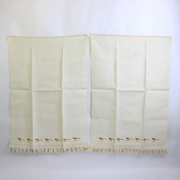 Set of 2 Vintage Cross Stitch Duck Design Fingertip Towels