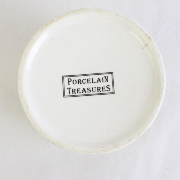 Porcelain Treasures Kitchen Utensil Holder Vines Wine Grape Pattern 6" Tall