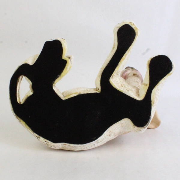 Castagna Yellow Labrador Retriever Puppy Statue/Figurine 1992 5.75" x 10" x 7"