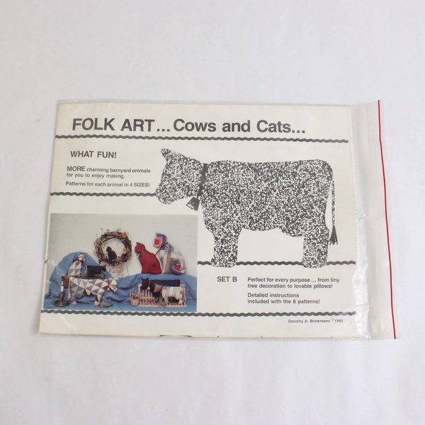 Vintage Folk Art Sewing Pattern Cats and Cows Dorothy Brinkmann 1982