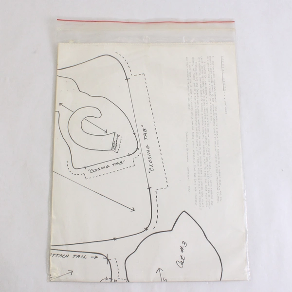 Vintage Folk Art Sewing Pattern Cats and Cows Dorothy Brinkmann 1982