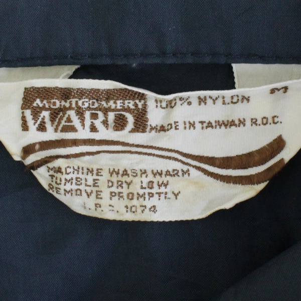 Vintage Montgomery Ward Navy Blue Nylon Button Up Rain Jacket