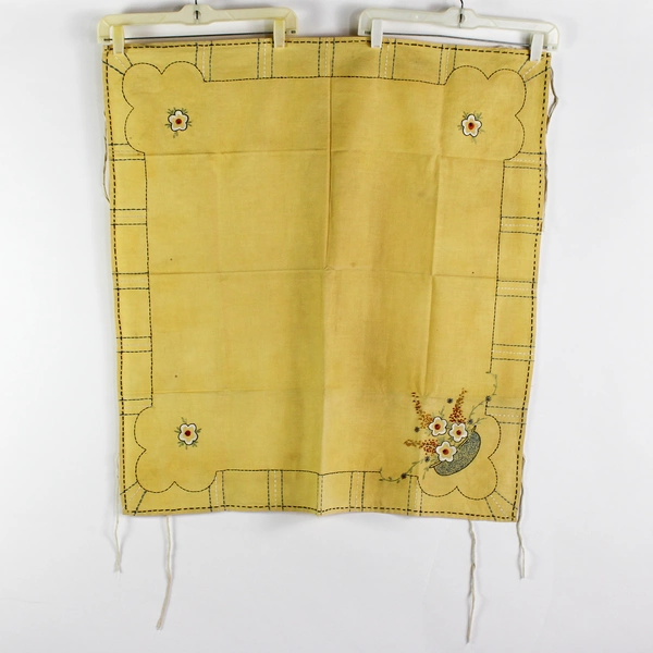 11 Pc Lot VTG Side Tablecloth and Napkins Floral Embroidery DIY Fabric Upcycling