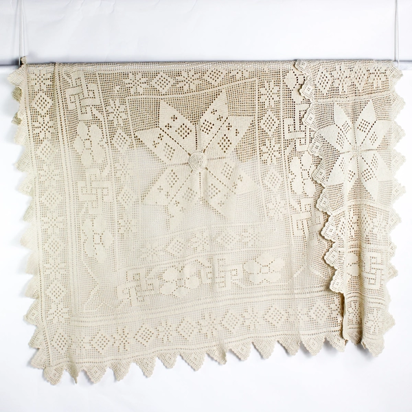 Set of 2 VTG Handmade Crochet Table Linens Tablecloth and Dresser Scarf FLAWED