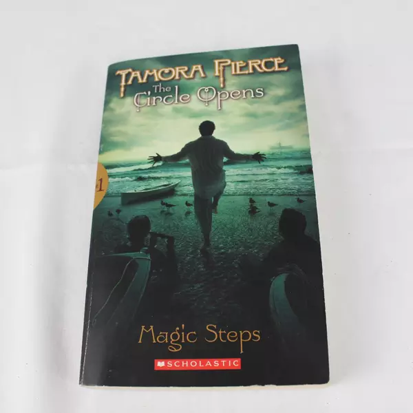 The Circle Opens Book 2 Magic Steps by Tamora Pierce Fantasy Novel