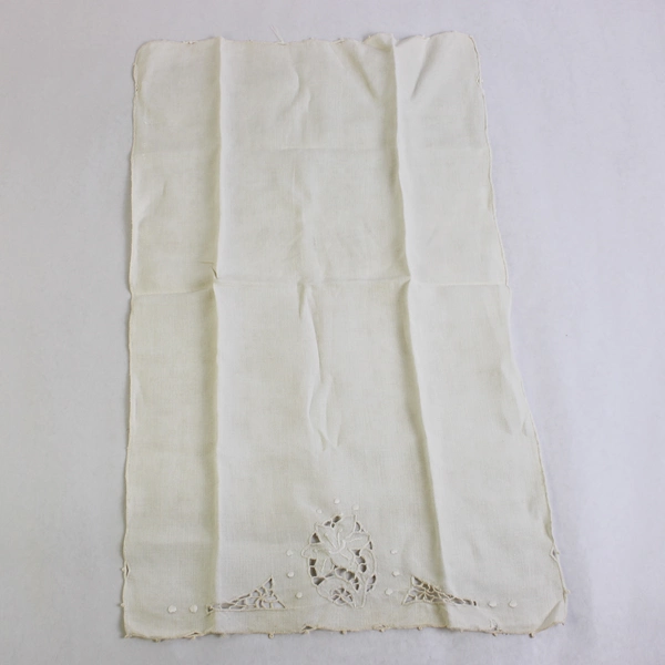 Vintage Off-White Floral Cutwork Embroidered Guest Towel