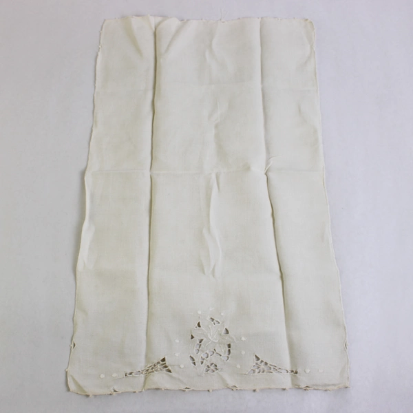 Vintage Off-White Floral Cutwork Embroidered Guest Towel
