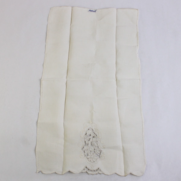 VTG Mastercraft Off-White Cutwork Flower Design Embroidered Guest Towel Flawed
