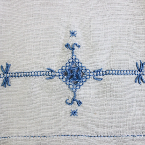 Vintage Cutwork Guest Towel With Blue Embroidery Flawed