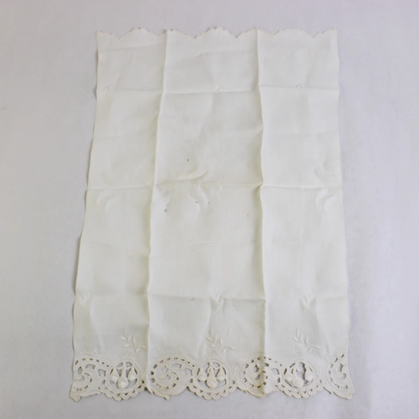 Vintage Off-White Embroidered Cutwork Guest Towel Flawed