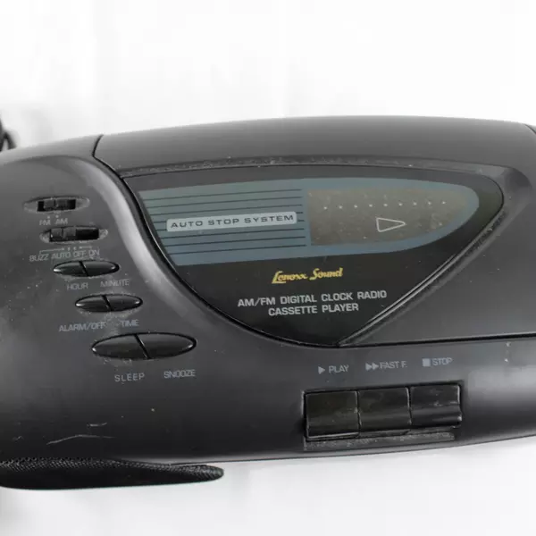 Vintage Cassette Player Alarm Clock AM/FM Radio Lenoxx CR-186
