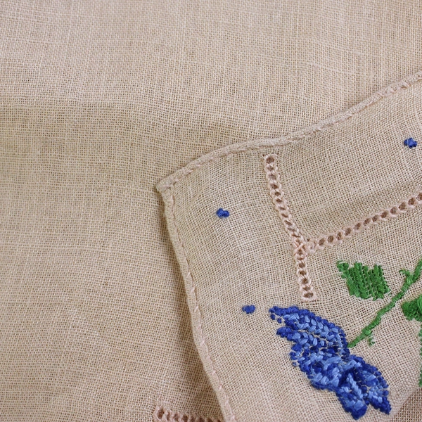 Women's Vintage Off-White Handkerchief Embroidered Blue Rose