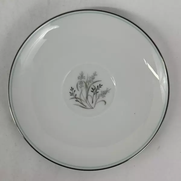 3 Vintage Replacement Noritake China Taryn Saucers And 1 Bread Plate