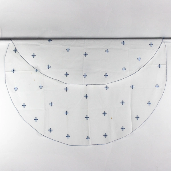 5 Piece Lot Winter/Christmas Themed Table Linens Fabric Cutters DIY Upcycling