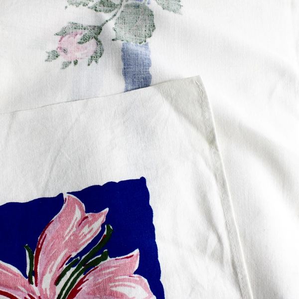 Vintage Cotton Tablecloth Pink Rose Design 50" x 60" DIY Fabric Upcycling