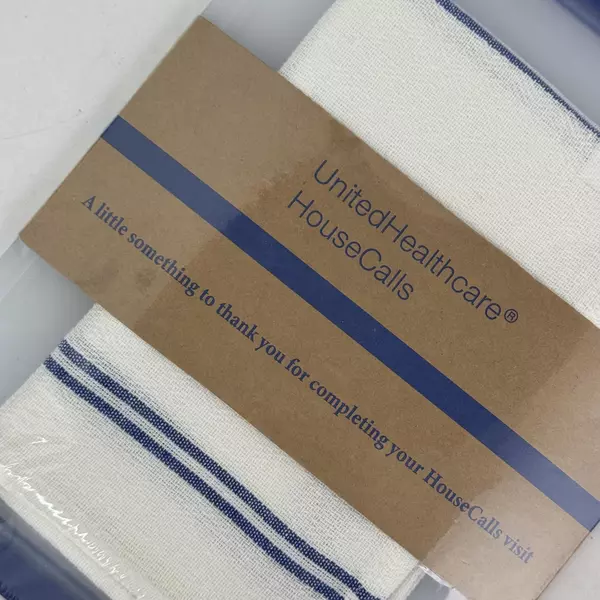 United Healthcare House Calls Kitchen Dish Towel & Cutting Board Set NEW