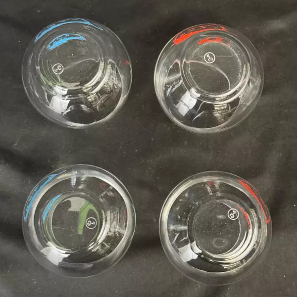 4 Glass Tech Brooks Wine Glasses From Amity Oregon Red And Blue Dragon Logos