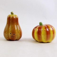 Set Of 2 Susan Winget Salt & Pepper Shakers W/ Stoppers Fall Pumpkin/Squash