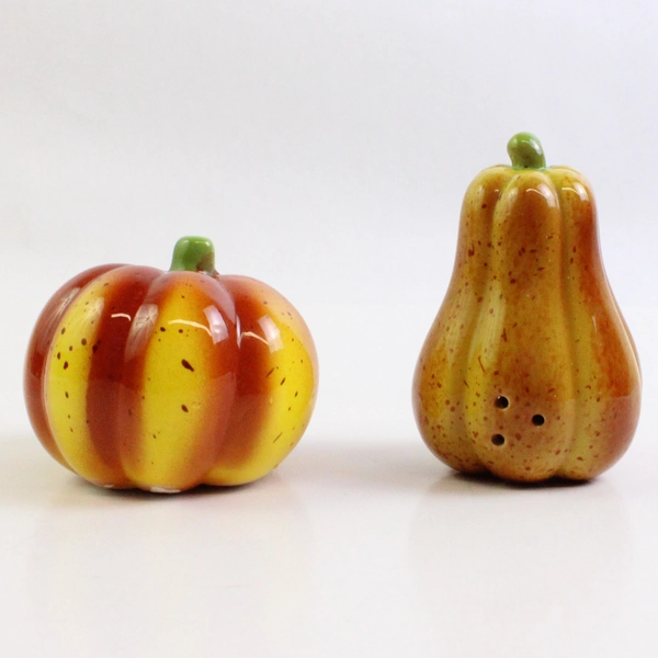 Set Of 2 Susan Winget Salt & Pepper Shakers 1 Stopper Fall Pumpkin Squash
