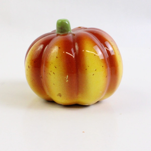 Set Of 2 Susan Winget Salt & Pepper Shakers 1 Stopper Fall Pumpkin Squash