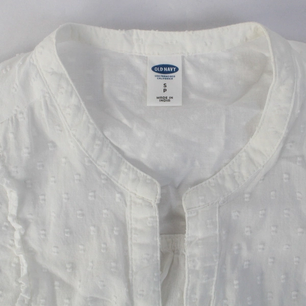 Old Navy Sleeveless Button Up Shirt Women’s Small White V Neck Top