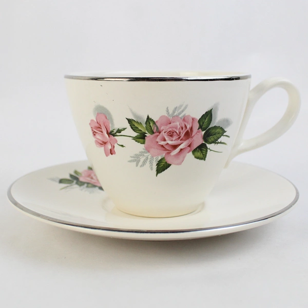 Set of 4 Taylor Smith Taylor Summer Rose Platinum Cups And Saucers