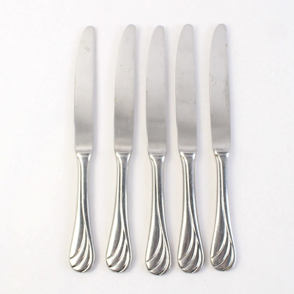 Lot of 5 Oneida Torino Dinner Knives Stainless Steel Swirl Pattern