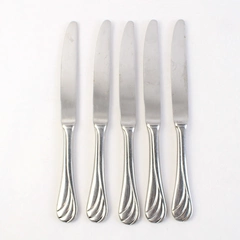 Lot of 5 Oneida Torino Dinner Knives Stainless Steel Swirl Pattern
